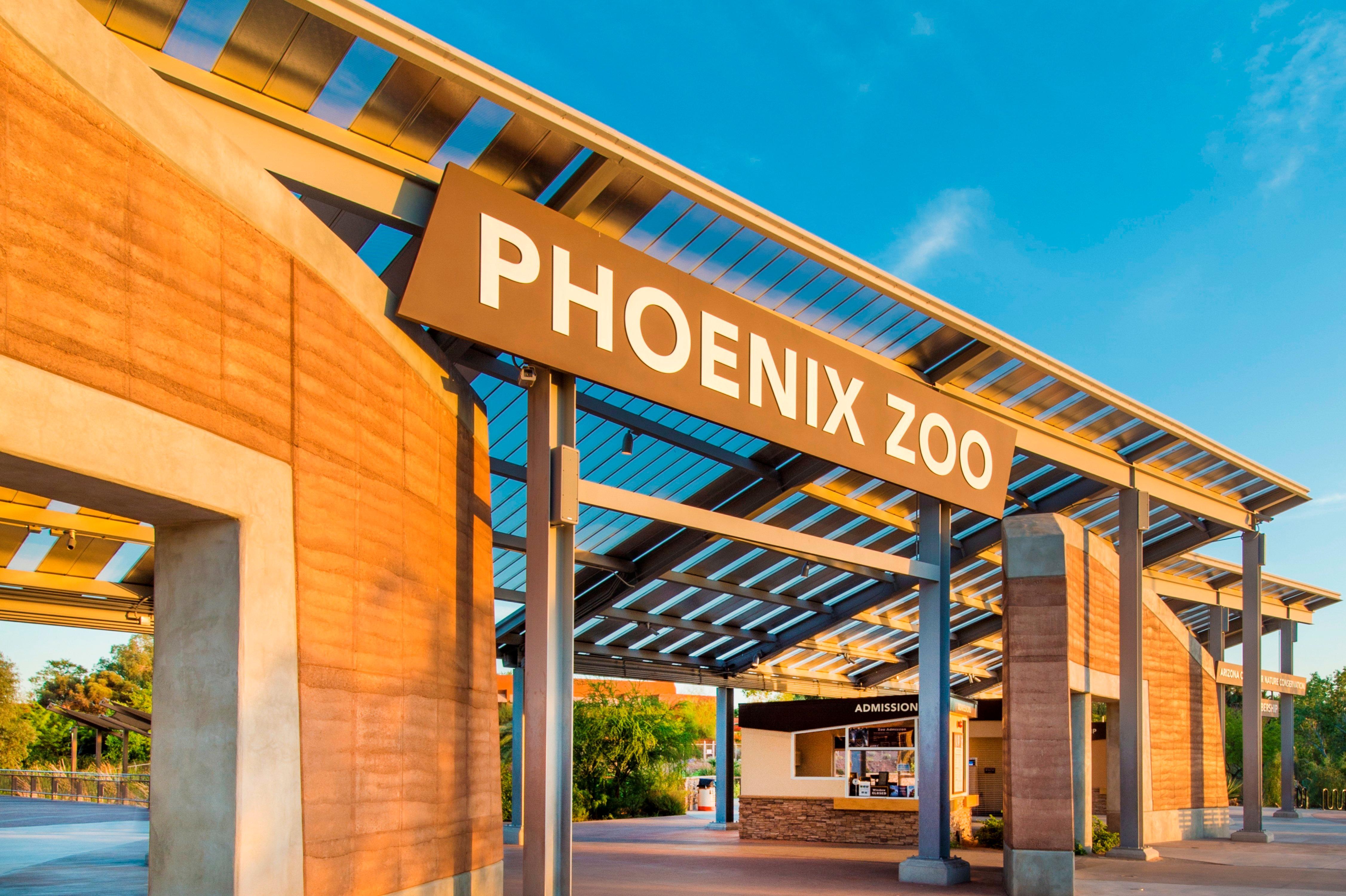 Holiday Inn Express & Suites - Phoenix - Airport North, An Ihg Hotel Exterior photo